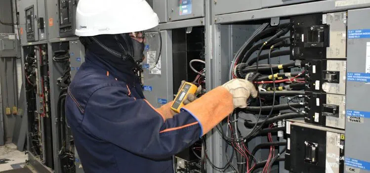 Curso Trabajo Seguro y Manejo de Riesgos Eléctricos